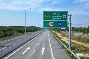 Miễn phí lưu thông 11 km trên cao tốc Bến Lức - Long Thành